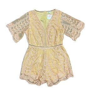 Kori America Lace Romper Salmon Rose Women’s Size Large Boho Chic Beautiful NWT